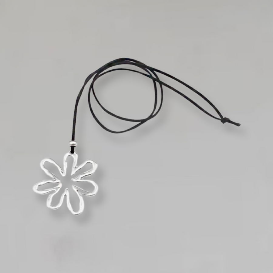 flower cloud necklace